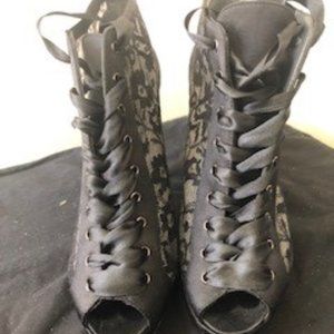 Authentic Stuart Weitzman black lace heels
